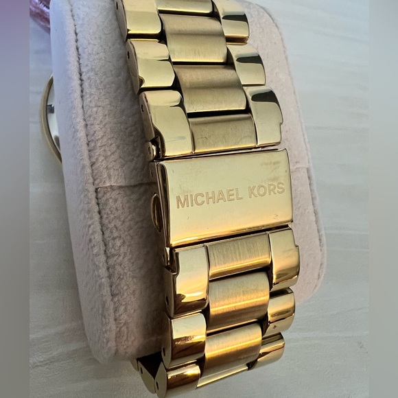 Michael Kors - Gold and Bling main image 4